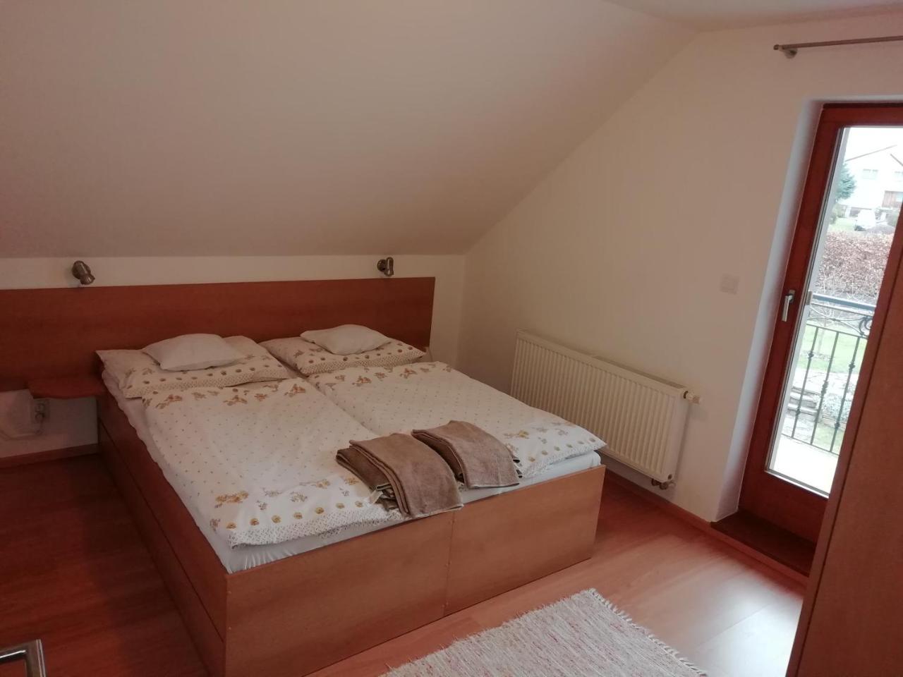 Privat Kompisovci Apartment Liptovský Ján Екстериор снимка